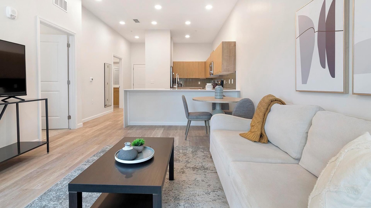 Photo of Livingroom in Florida Center