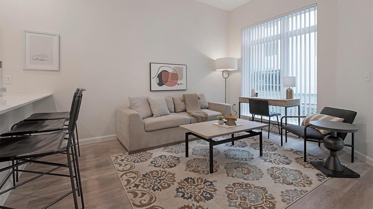Photo of Livingroom in Florida Center