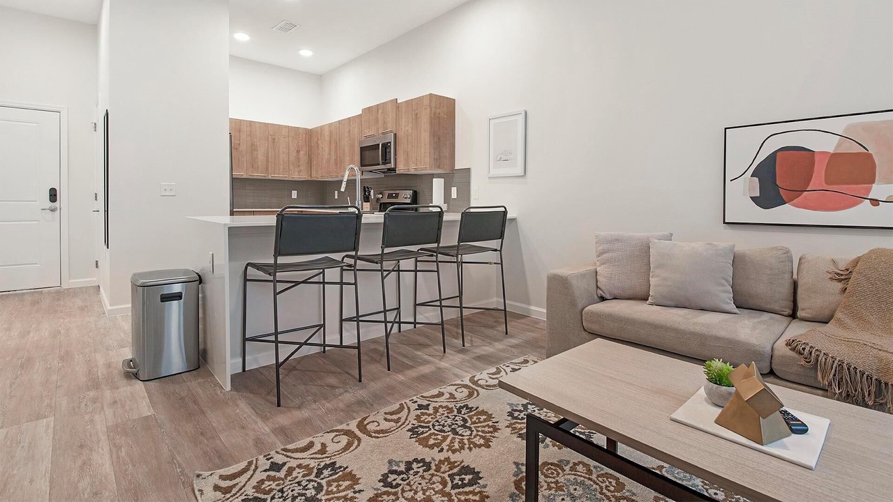 Photo of Livingroom in Florida Center