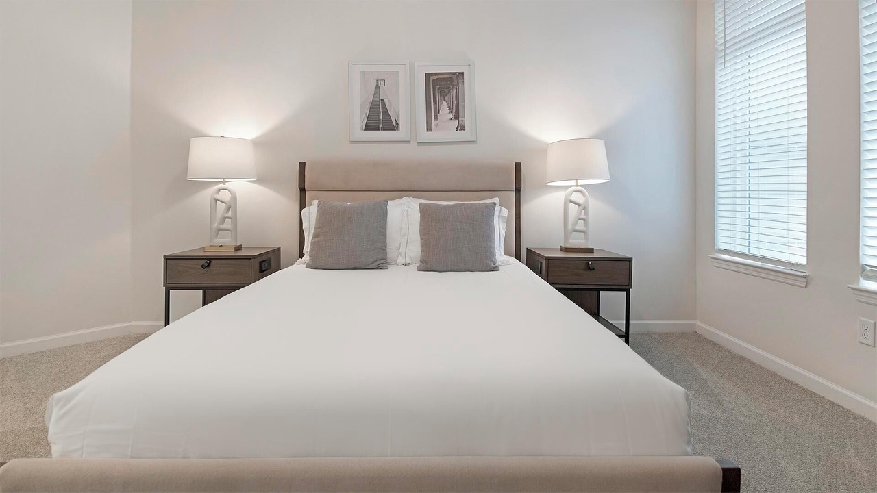 Photo of Bedroom in Florida Center