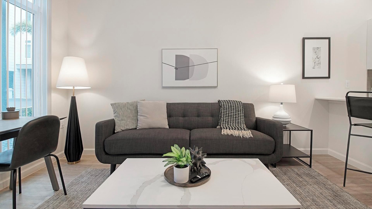 Photo of Livingroom in Florida Center
