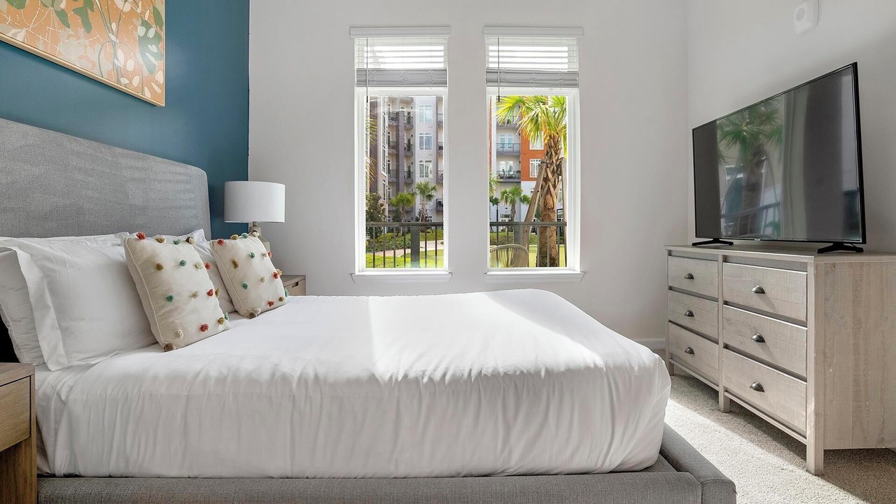 Photo of Bedroom in Florida Center