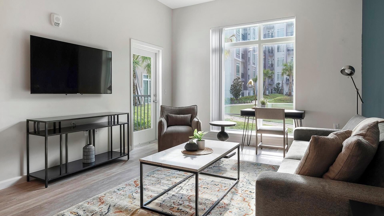 Photo of Livingroom in Florida Center