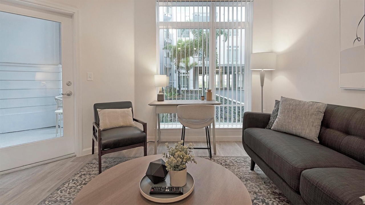 Photo of Livingroom in Florida Center