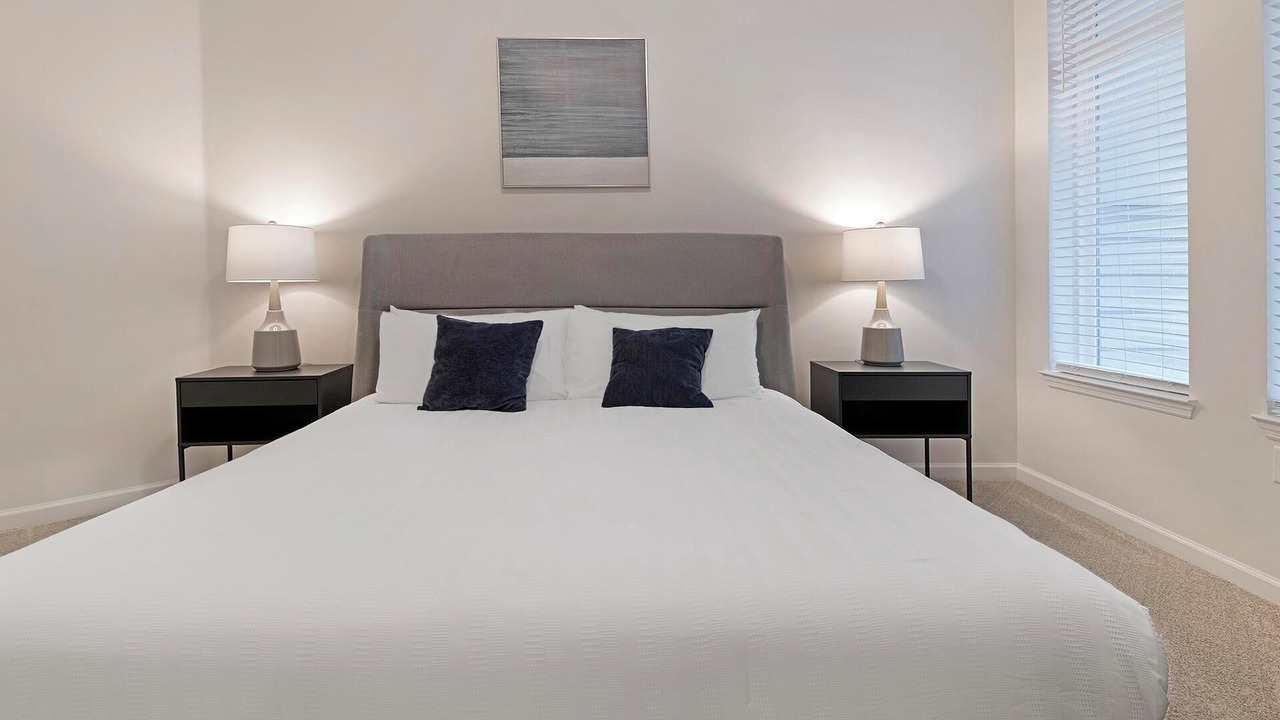 Photo of Bedroom in Florida Center