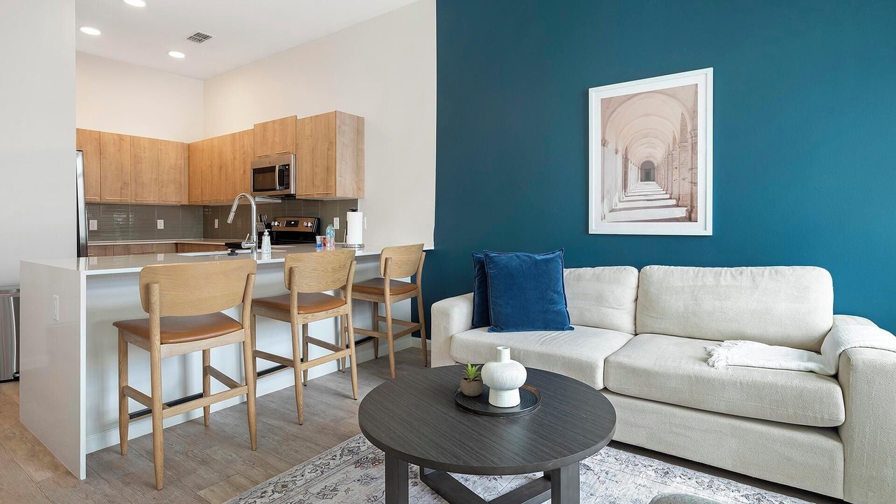 Photo of Livingroom in Florida Center