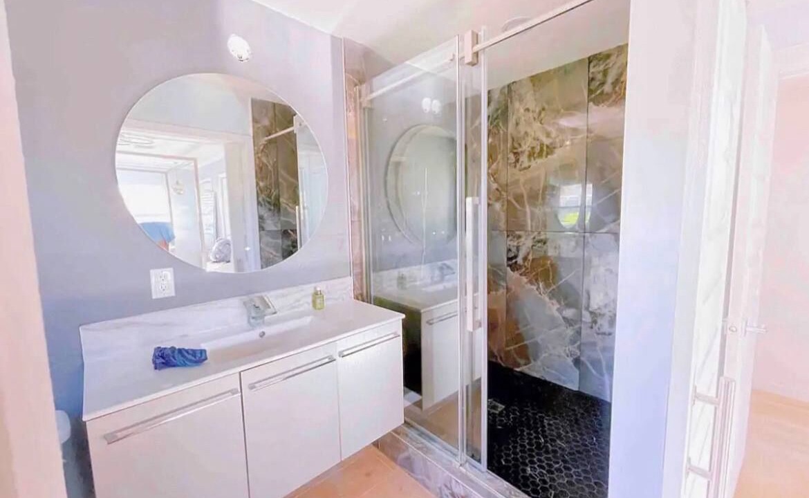 Photo of Bathroom in Catalina