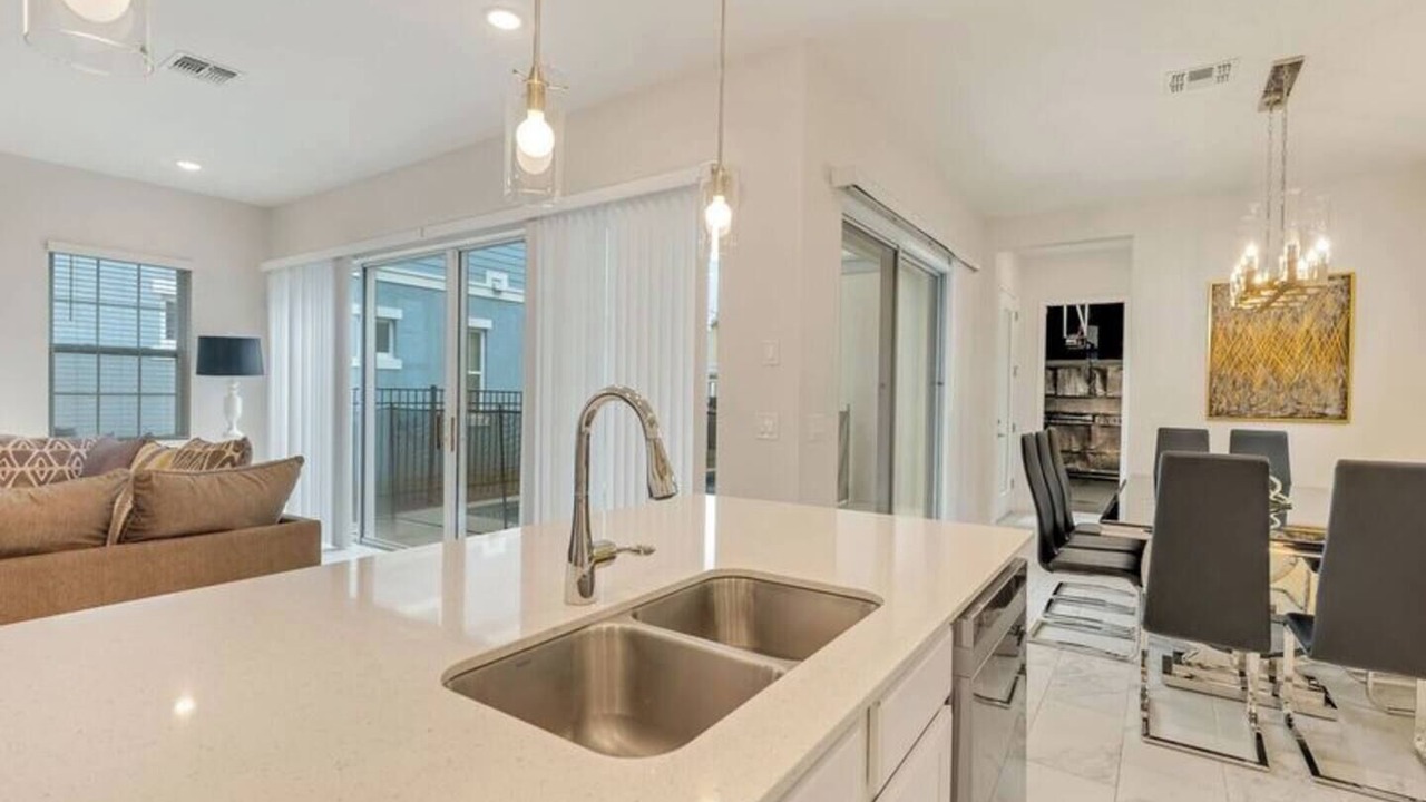 Photo of Others in Reunion