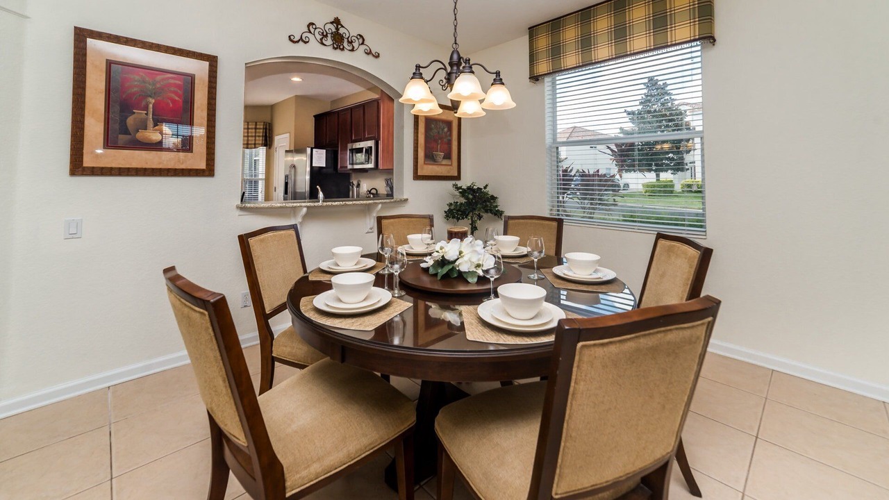 Photo of Livingroom in Windsor Hills