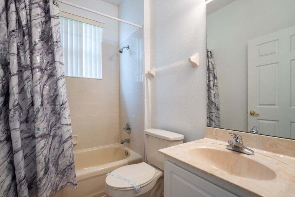 Photo of Bathroom in Calabay Parc