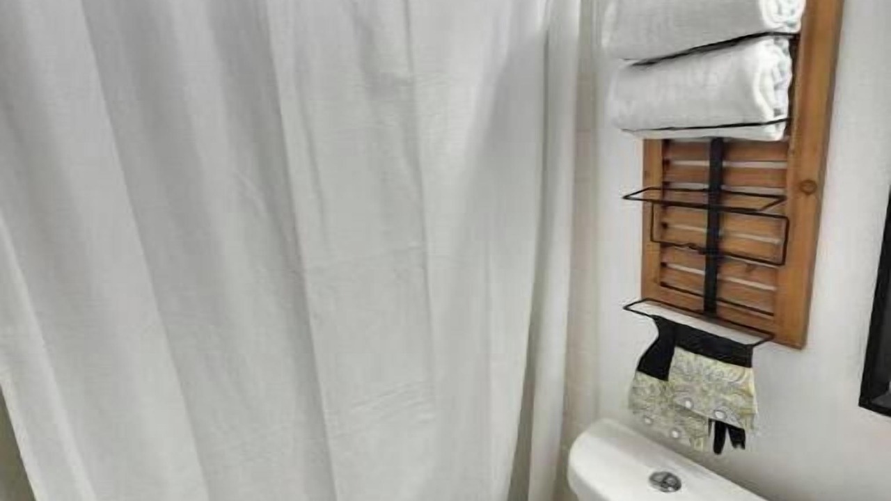 Photo of Bathroom in Lawsona - Fern Creek