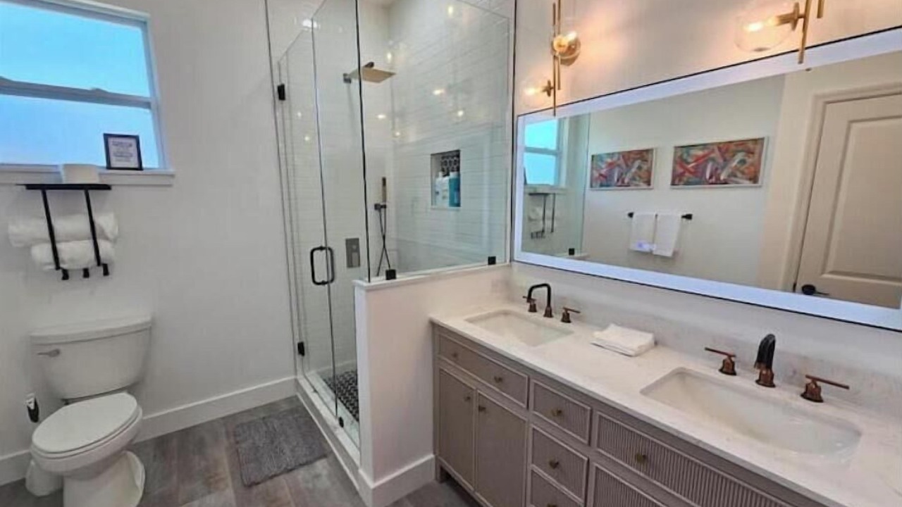 Photo of Bathroom in College Park