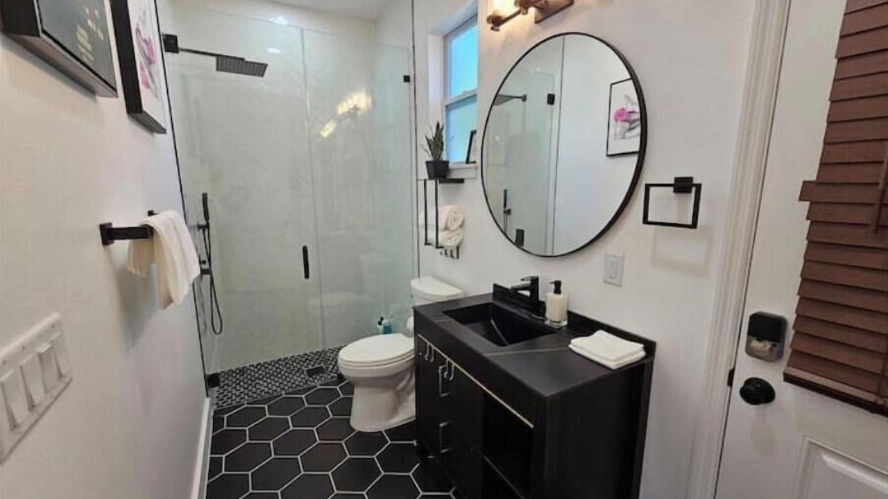 Photo of Bathroom in College Park