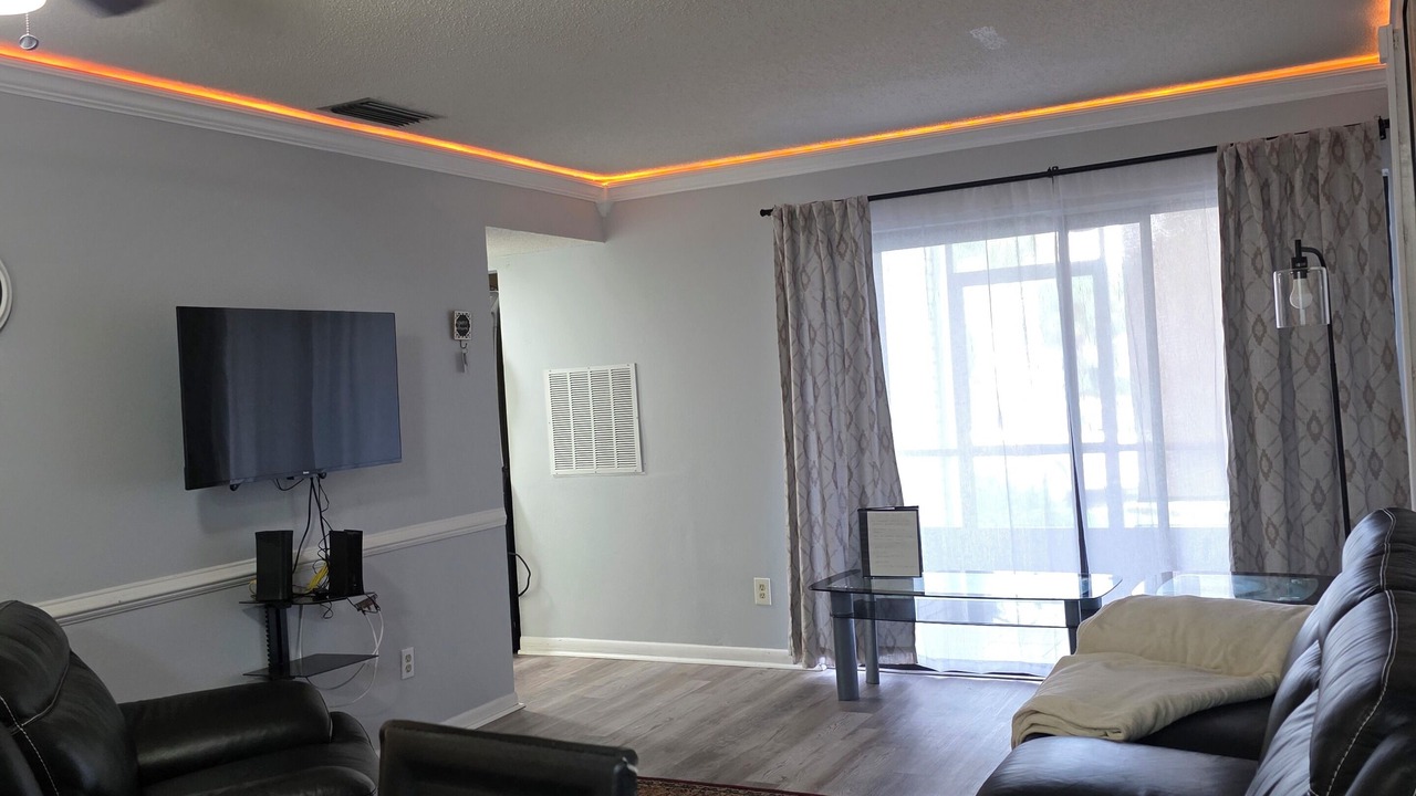 Photo of Livingroom in Ventura