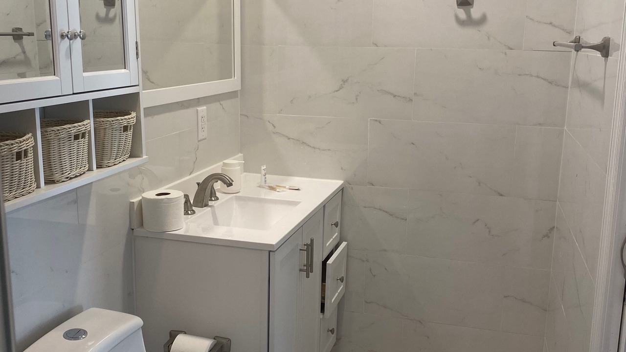 Photo of Bathroom in Mill Run