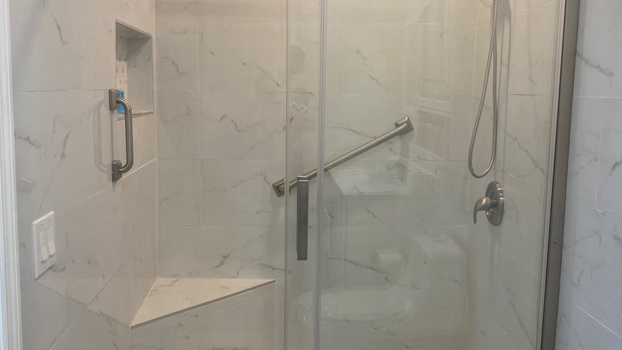 Photo of Bathroom in Mill Run
