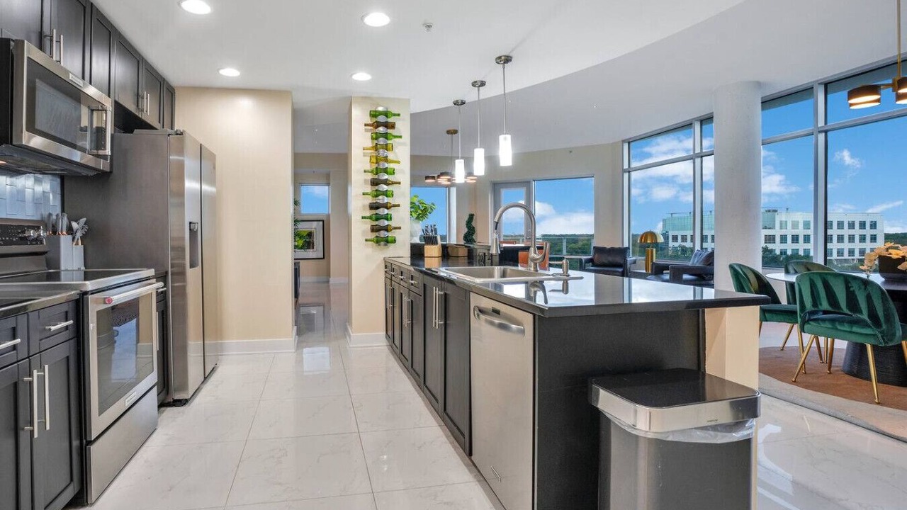 Photo of Kitchen in South Eola