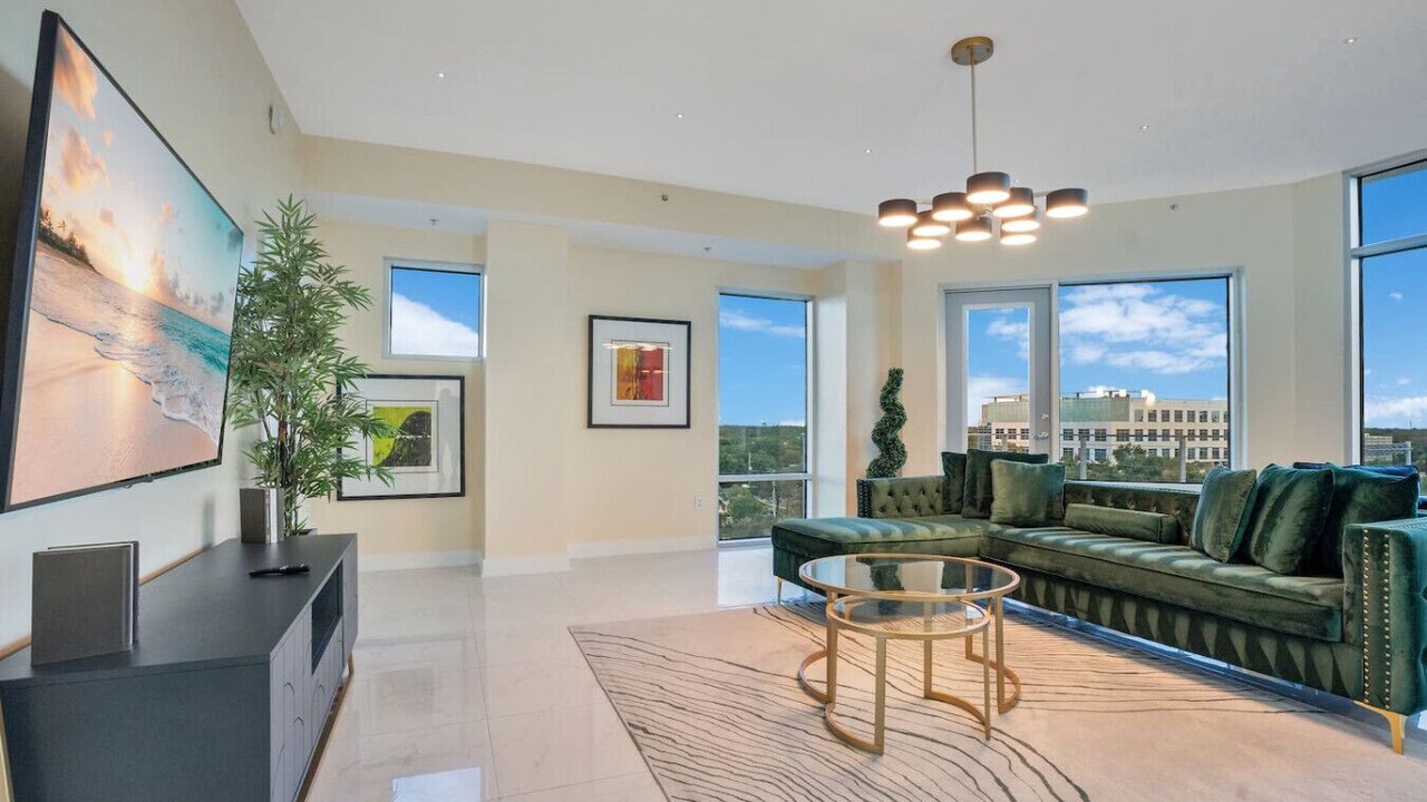 Photo of Livingroom in South Eola