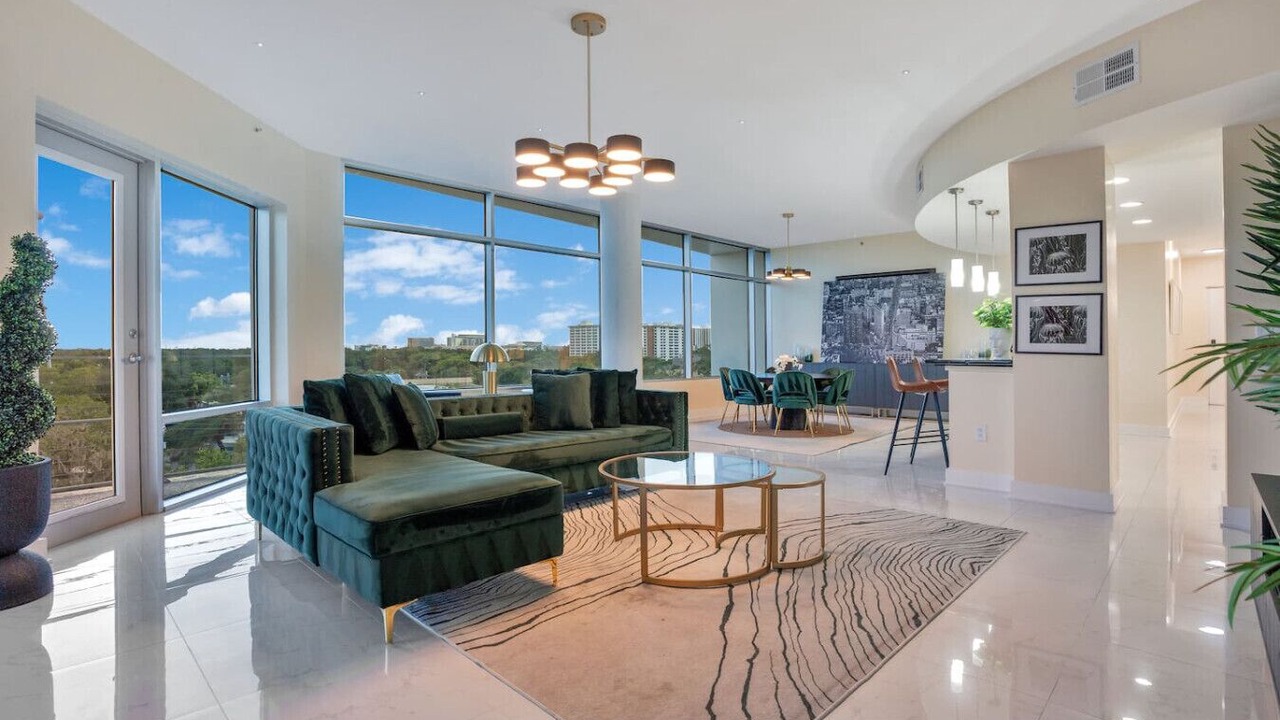 Photo of Livingroom in South Eola