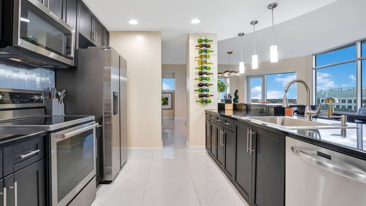Photo of Kitchen in South Eola