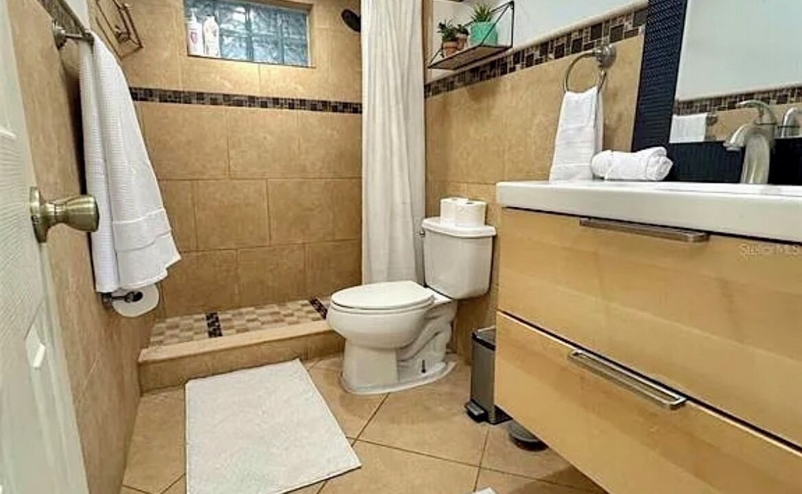 Photo of Bathroom in Casselberry