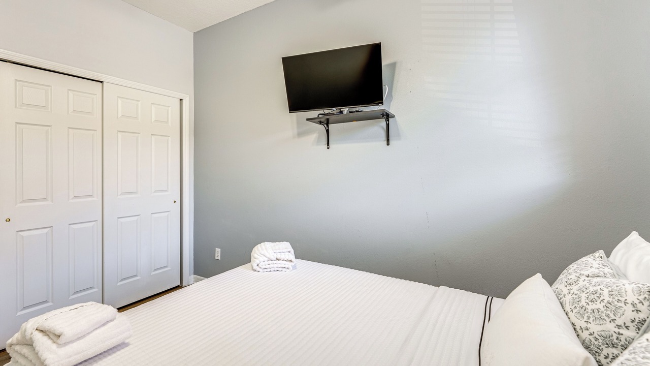 Photo of Bedroom in Crestwynd Bay