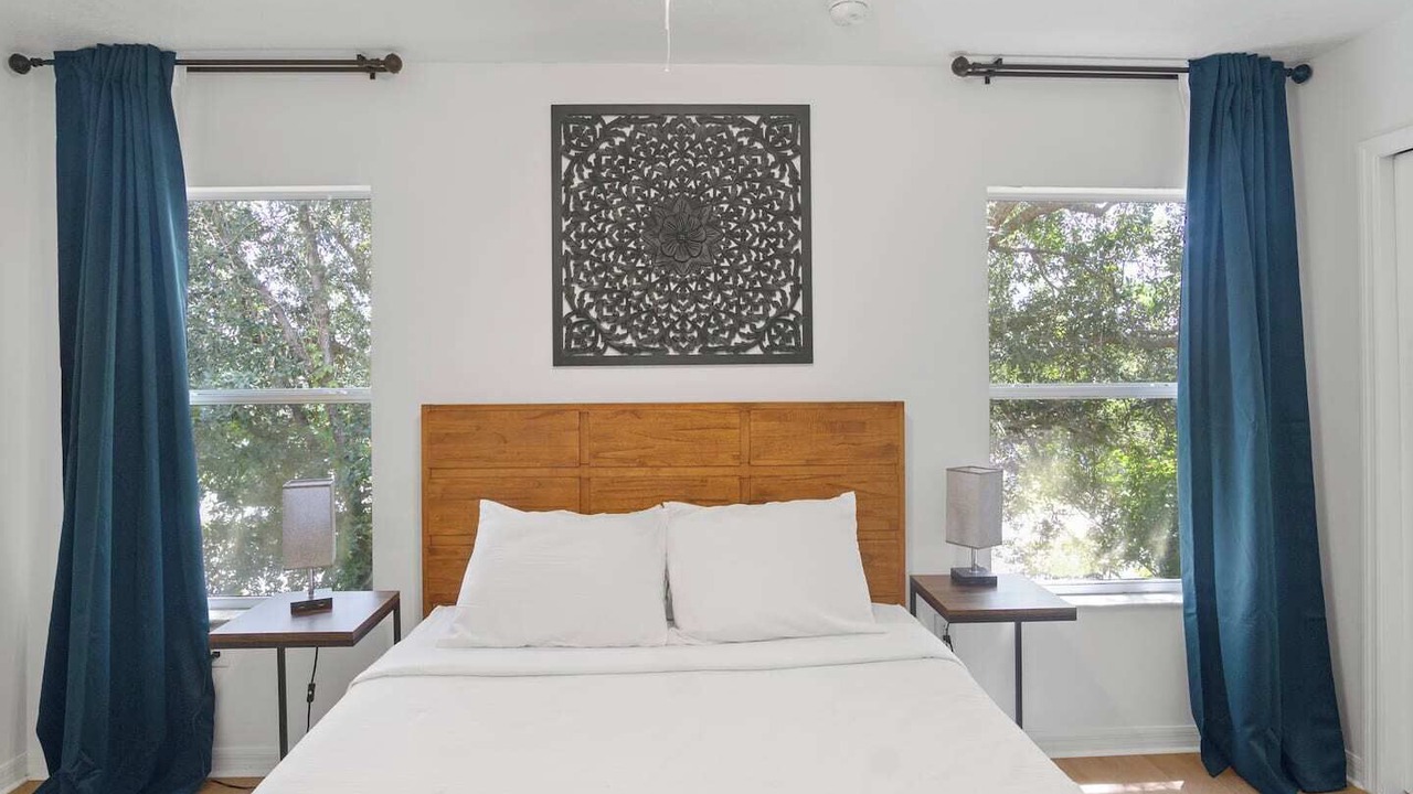 Photo of Bedroom in Crestwynd Bay