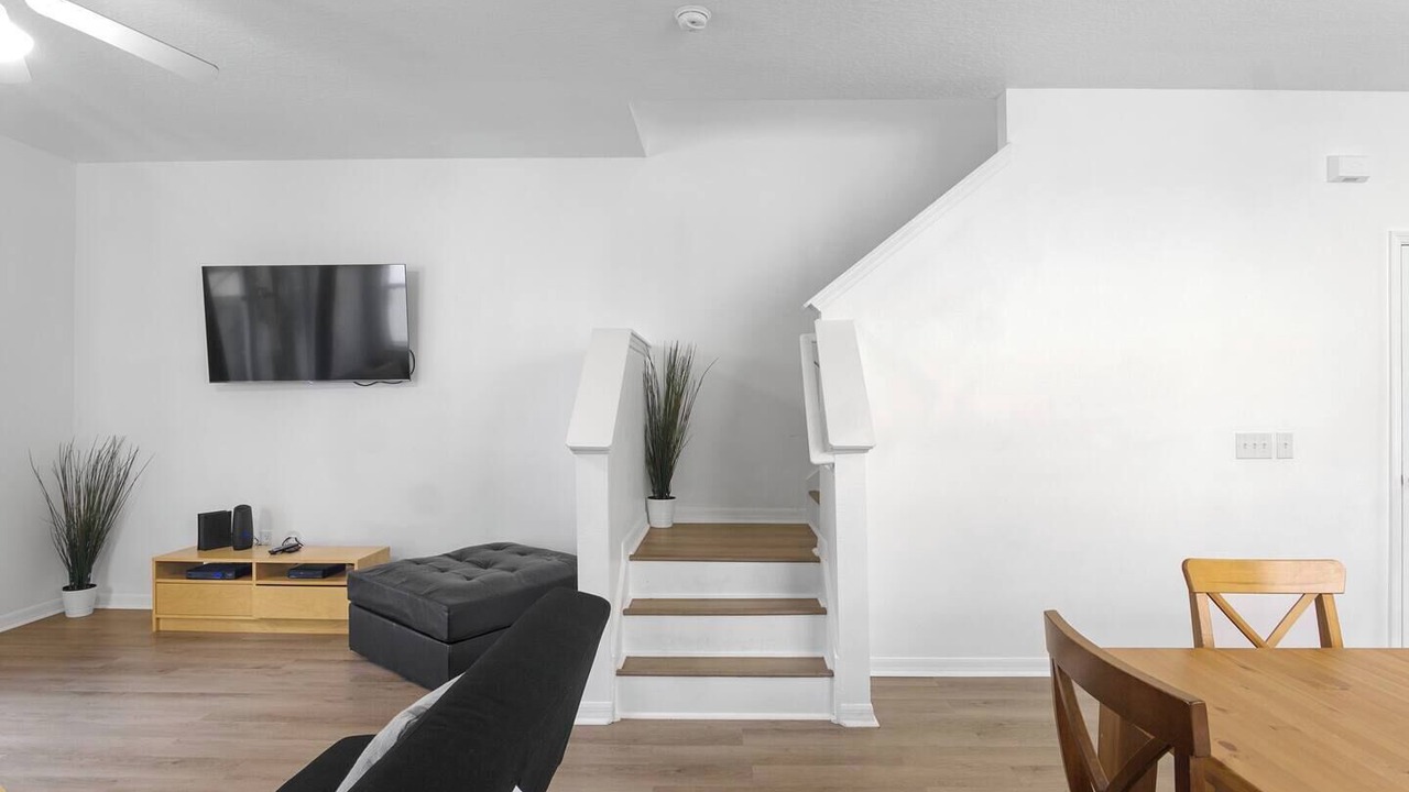 Photo of Bedroom in Crestwynd Bay