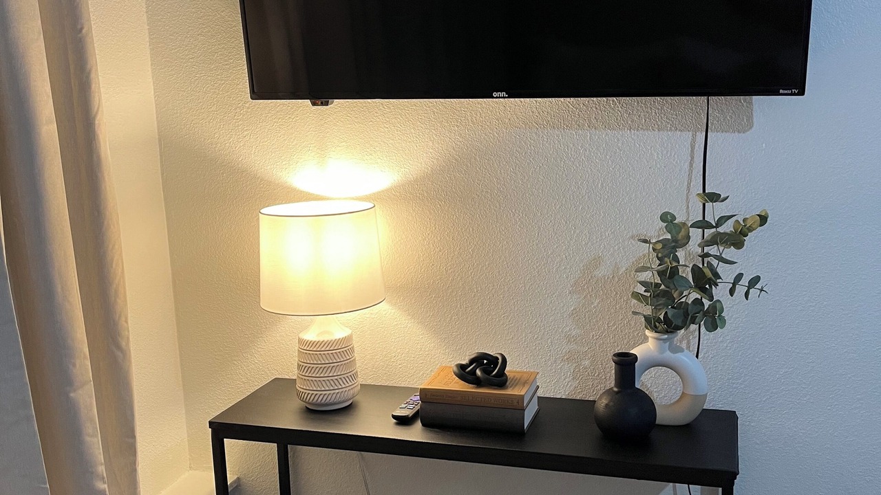 Photo of Bedroom in Azalea Park