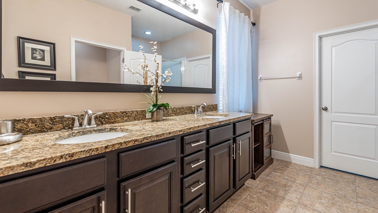 Photo of Bathroom in Reunion