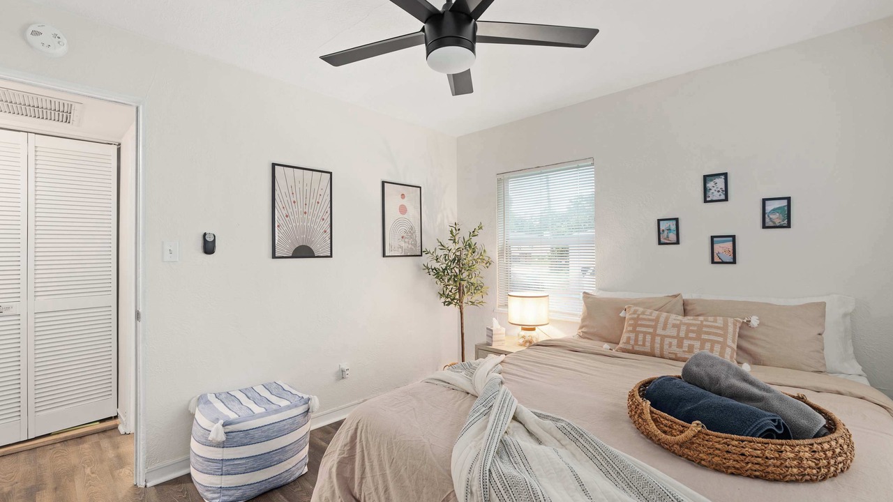 Photo of Bedroom in College Park