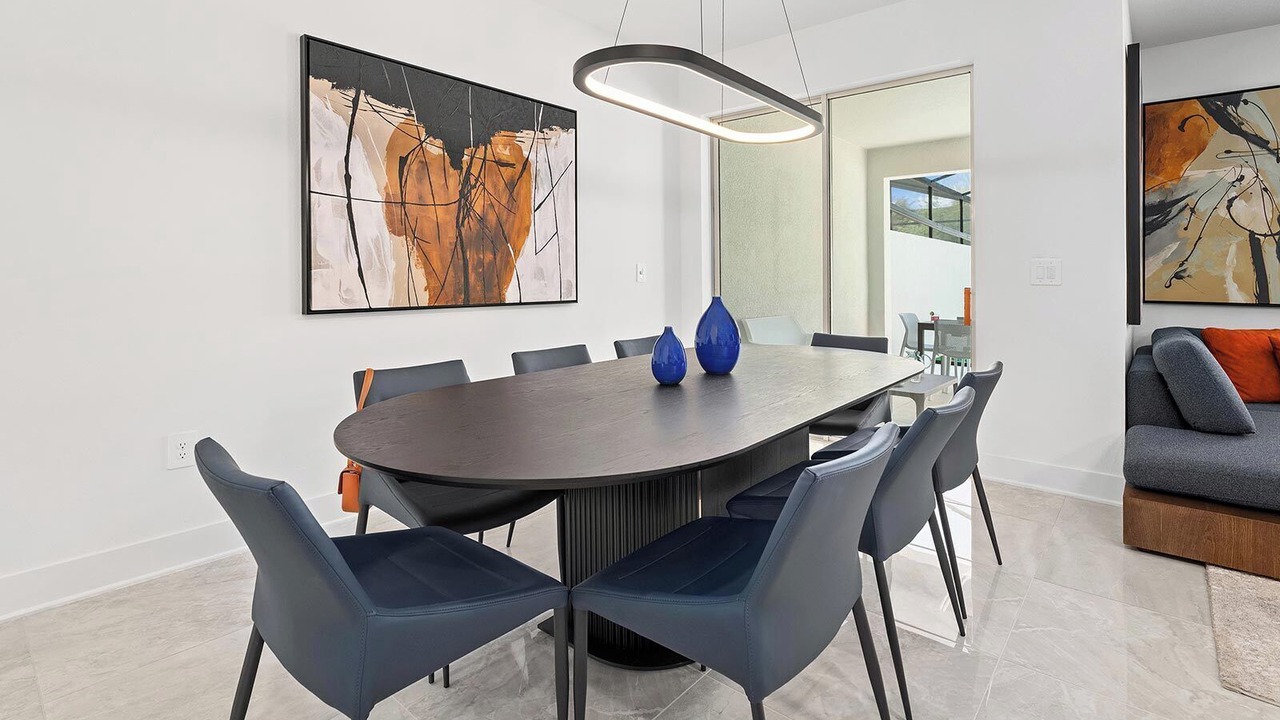 Photo of Livingroom in Florida Center