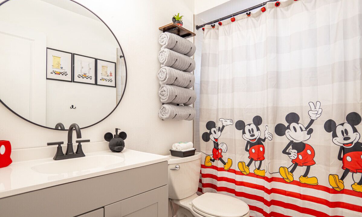 Photo of Bathroom in Buena Ventura Lakes