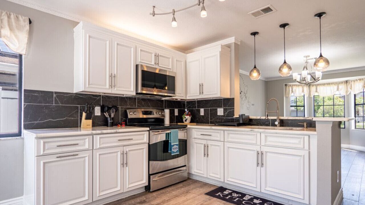 Photo of Kitchen in Buena Ventura Lakes