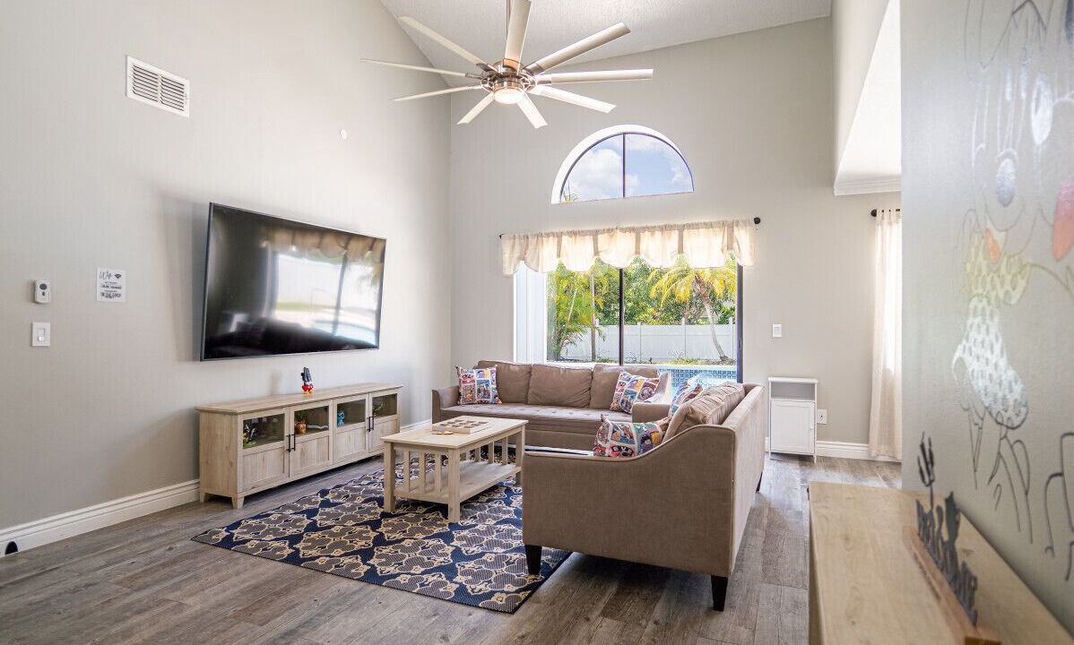 Photo of Livingroom in Buena Ventura Lakes