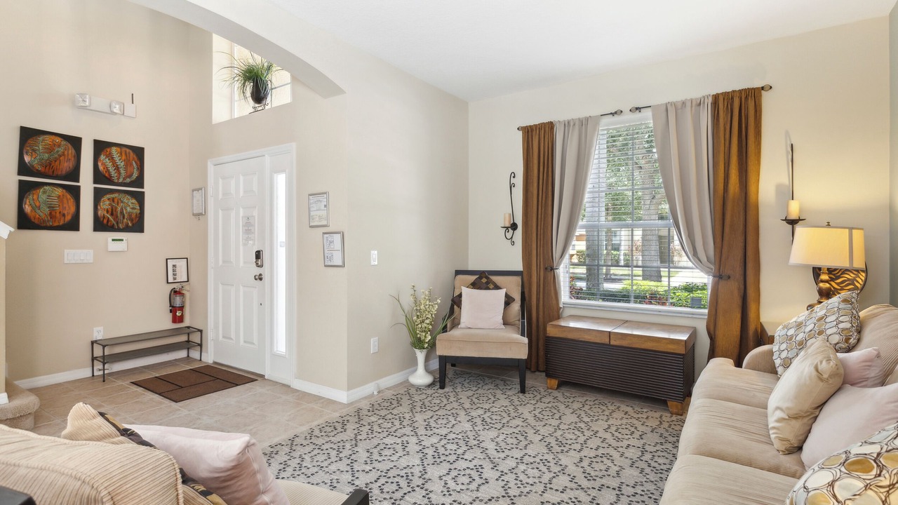 Photo of Livingroom in Watersong