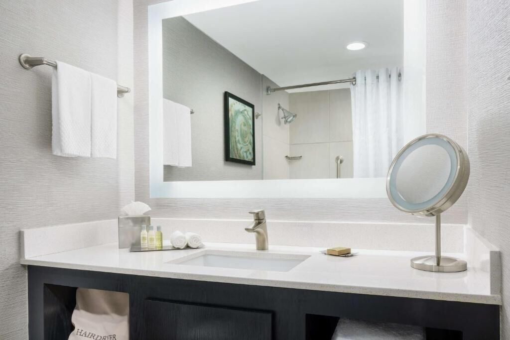 Photo of Bathroom in Airport North