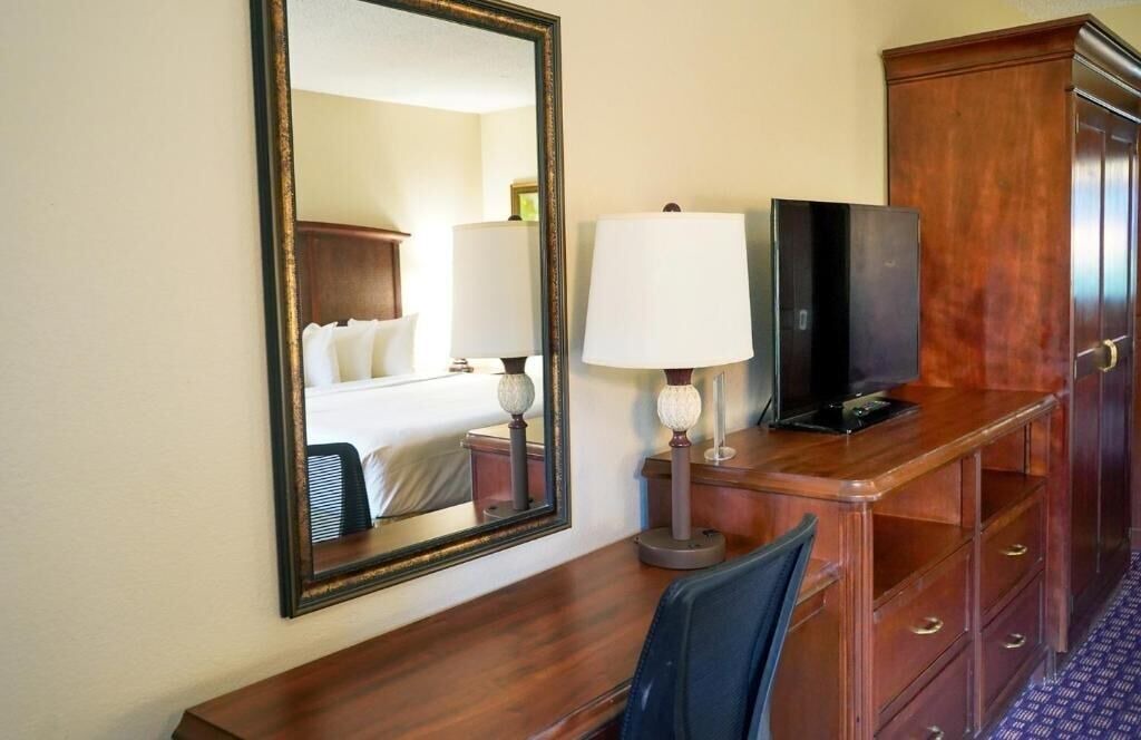 Photo of Bedroom in Florida Center