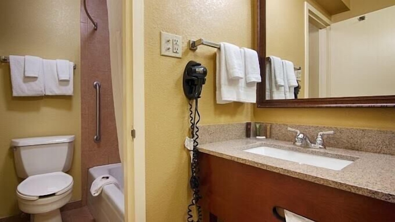 Photo of Bathroom in Florida Center