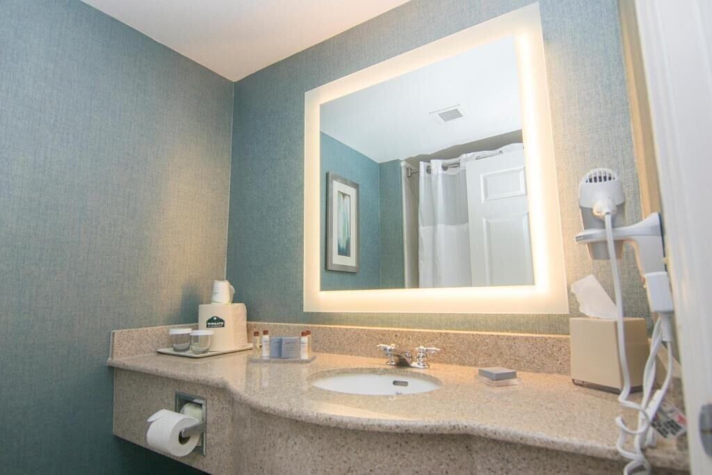 Photo of Bathroom in Airport North