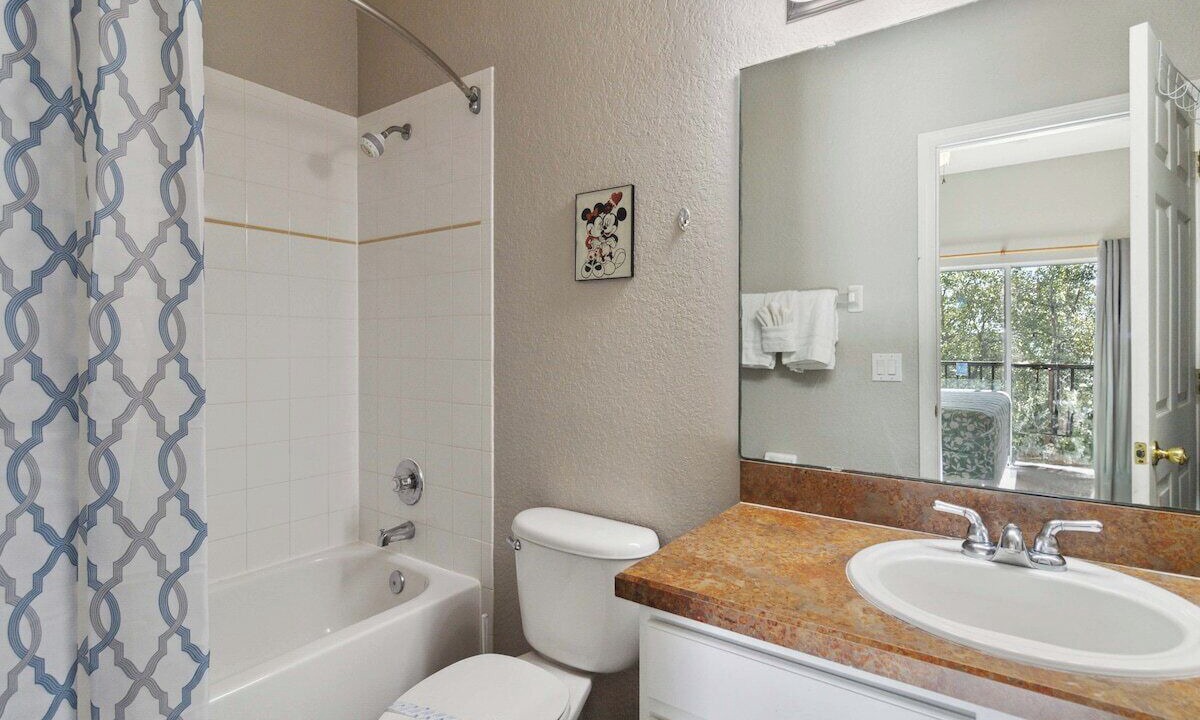Photo of Bathroom in Bahama Bay