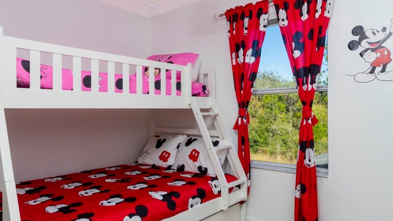 Photo of Bedroom in Lake Wilson Preserve