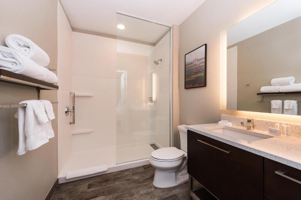 Photo of Bathroom in Airport North