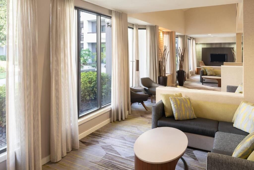 Photo of Livingroom in Airport North