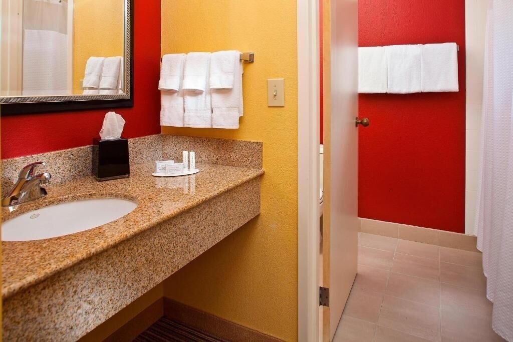 Photo of Bathroom in Airport North