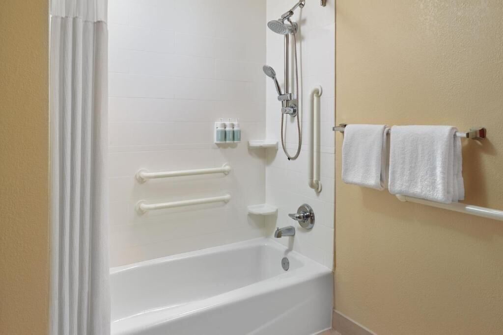 Photo of Bathroom in Airport North
