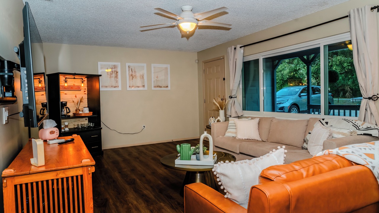 Photo of Livingroom in Union Park