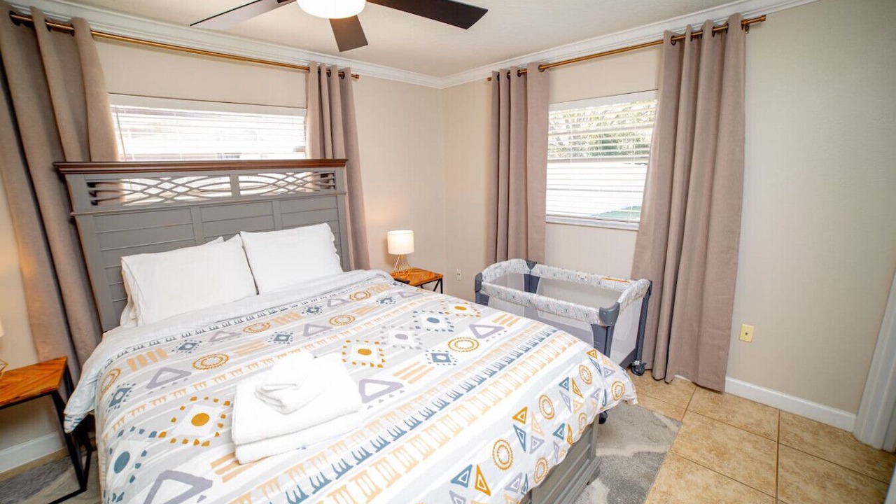 Photo of Bedroom in Florida Center