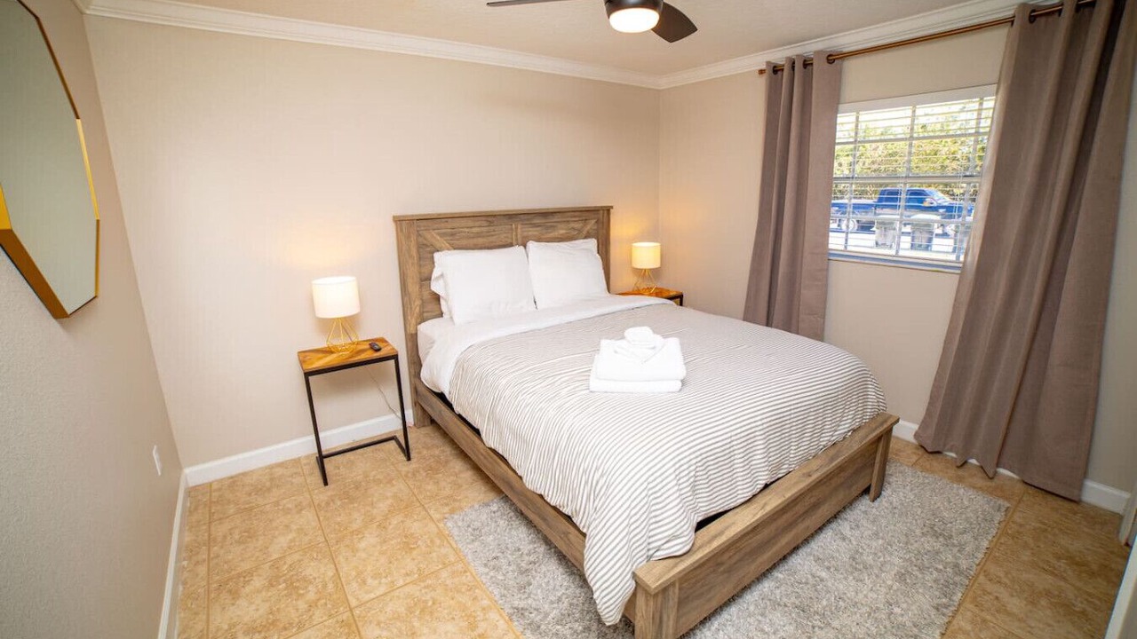 Photo of Bedroom in Florida Center