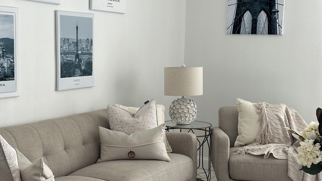 Photo of Livingroom in Vista East